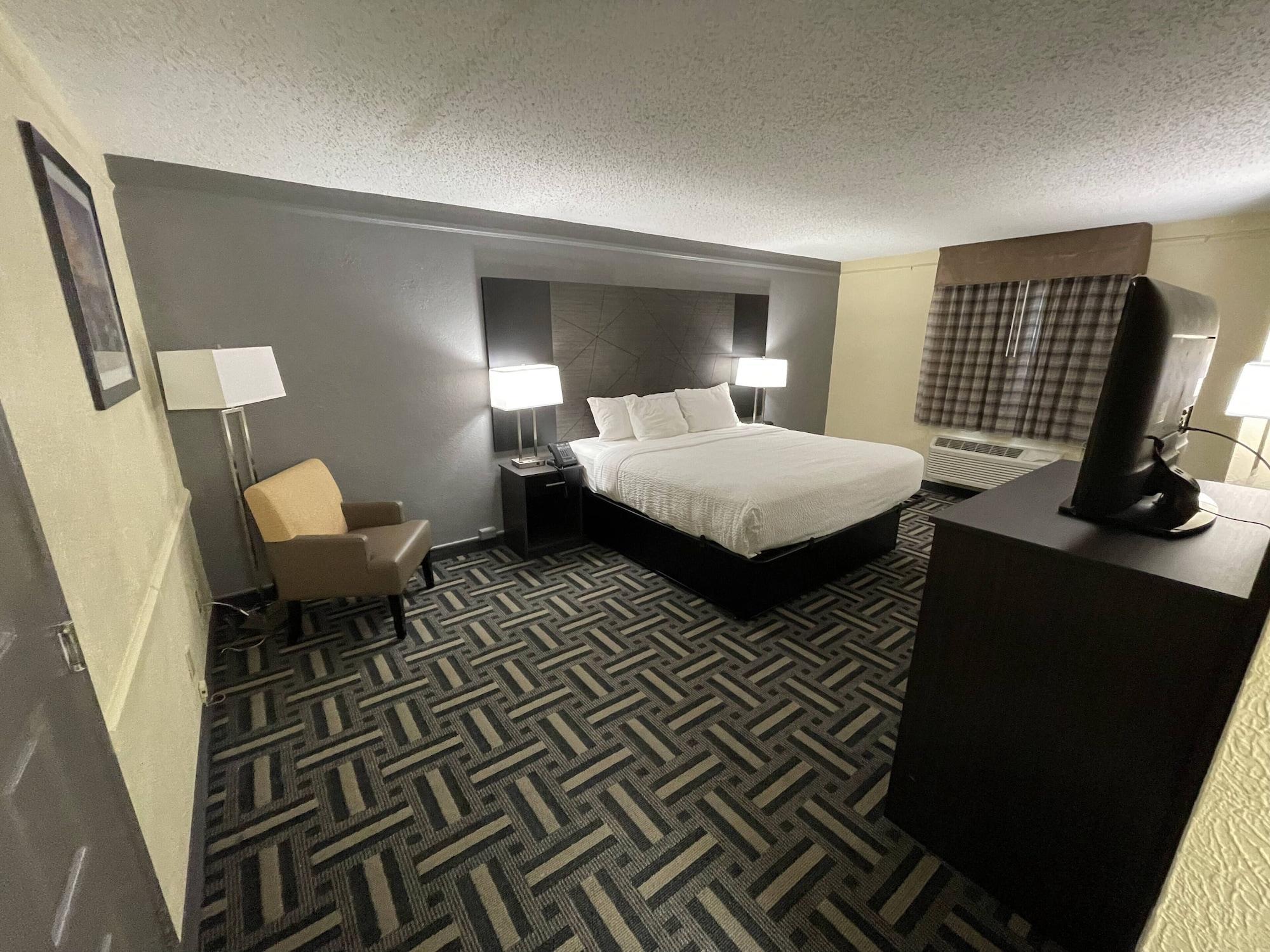 La Quinta Inn By Wyndham Indianapolis Airport Lynhurst מראה חיצוני תמונה